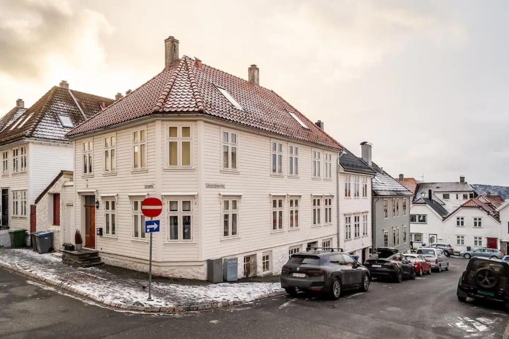 Appartement New! Modern And Comfy City Apt! Bergen